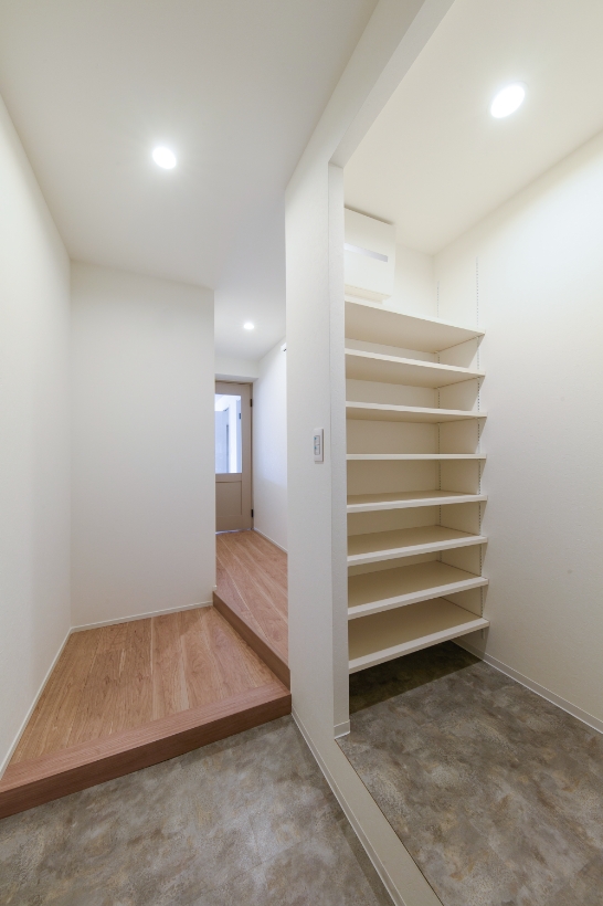 リノベーション後|玄関
