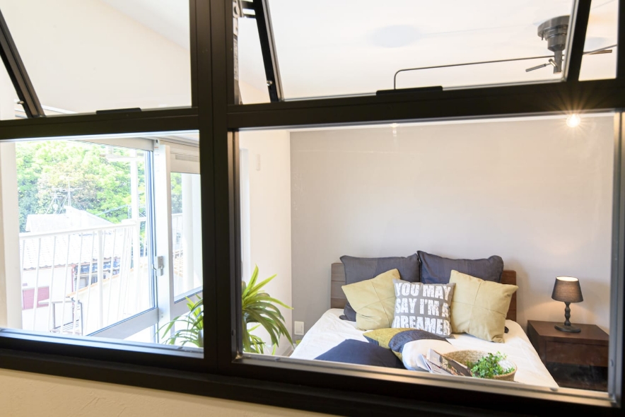 リノベーション後｜書斎から見た洋室